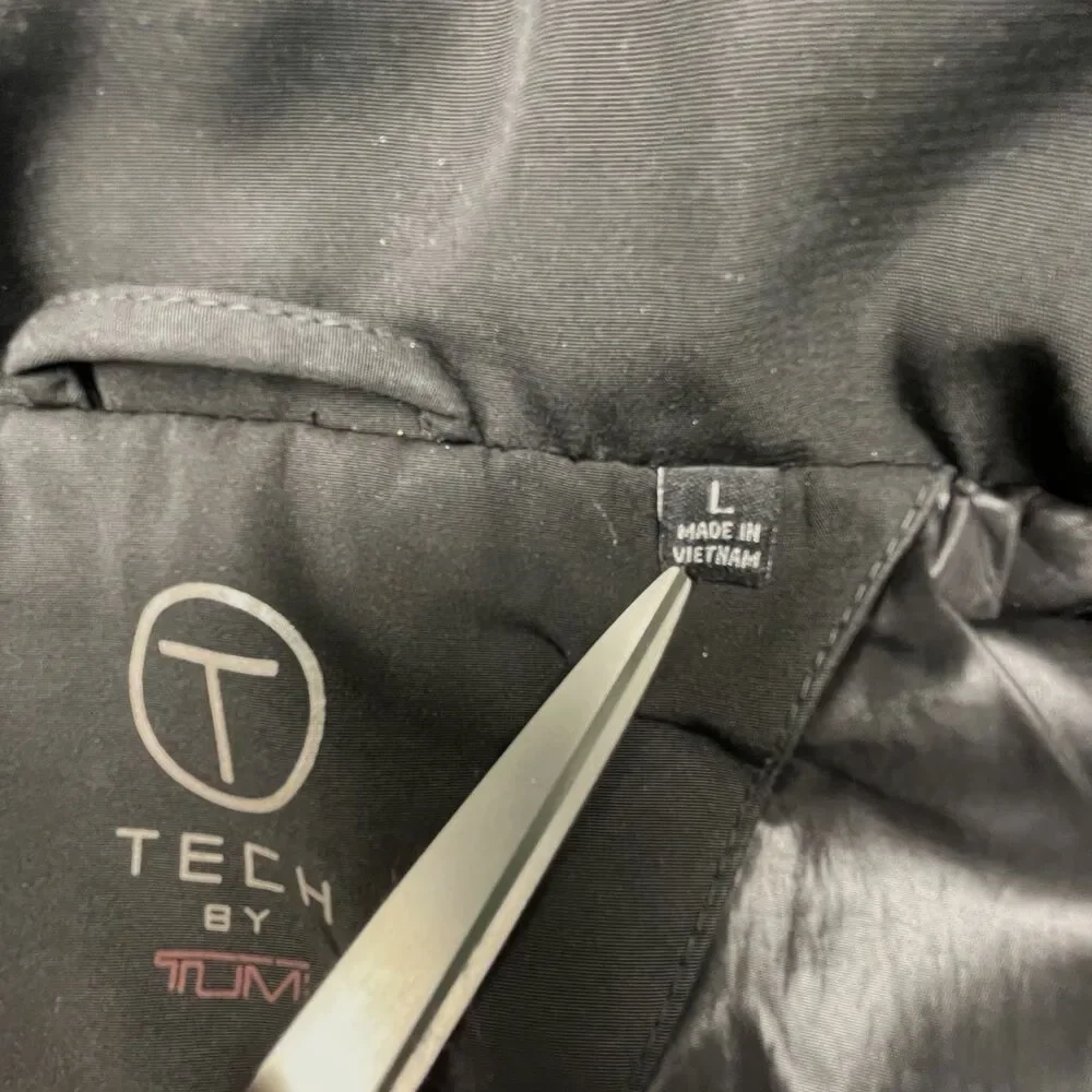 Tumi  T-Tech Black Jacket Hidden Hood Full Zip Pockets Men's Size Large